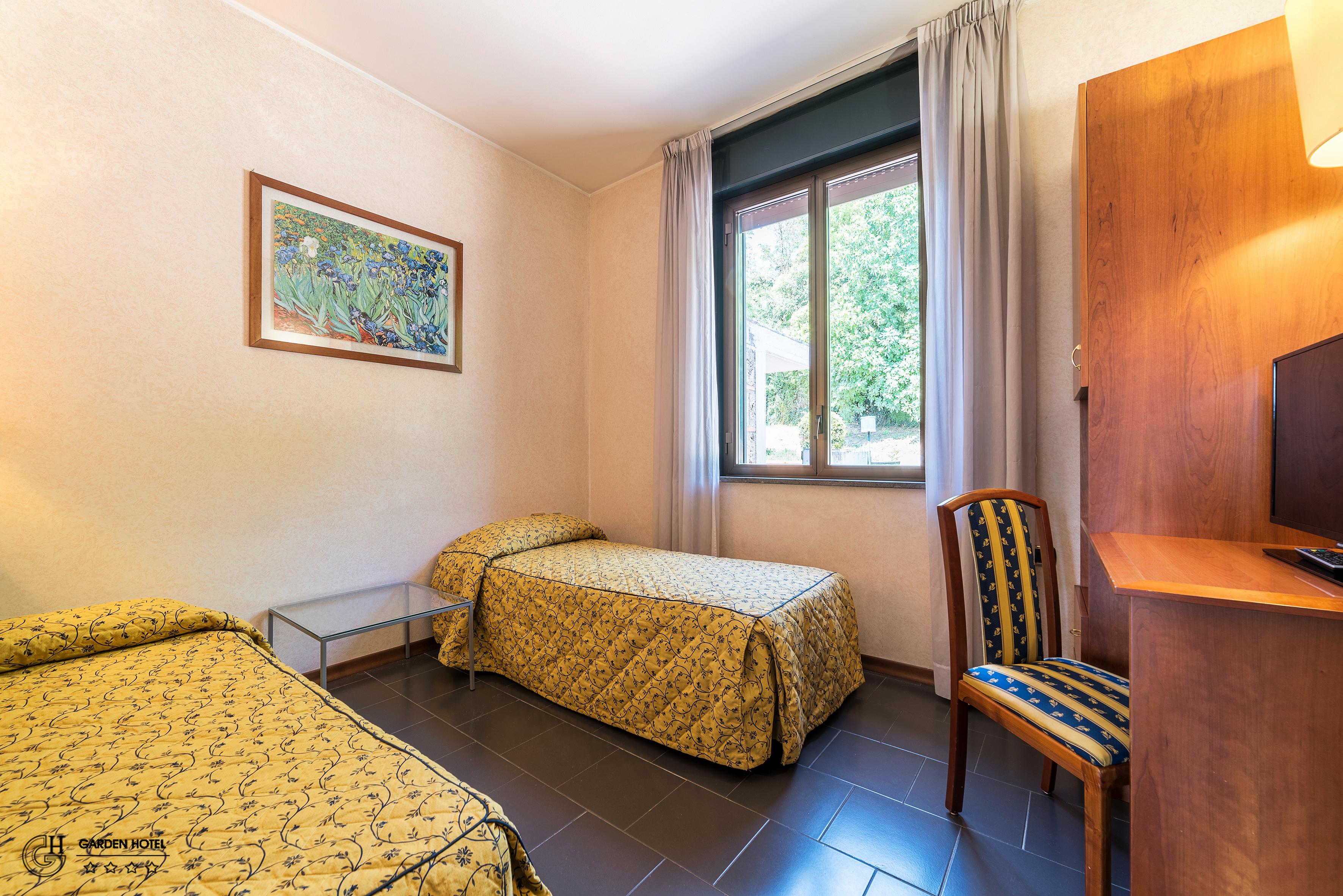 Hotel Garden Терни Экстерьер фото