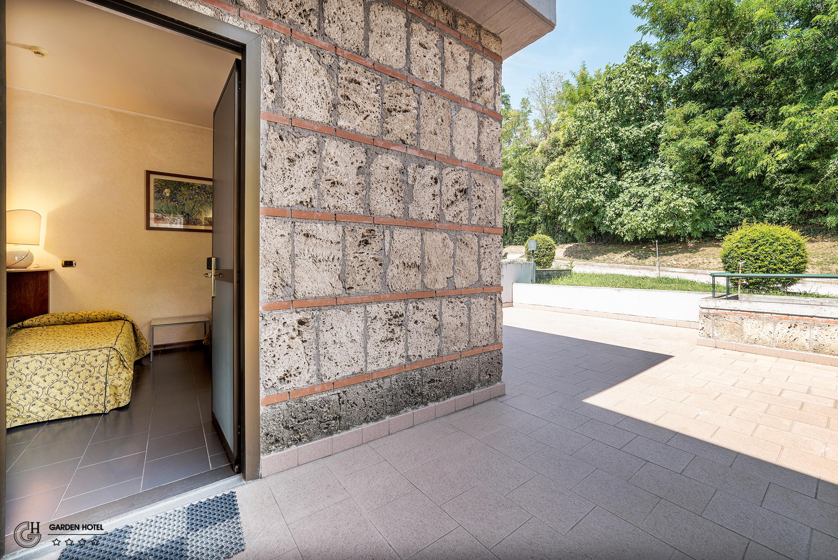 Hotel Garden Терни Экстерьер фото