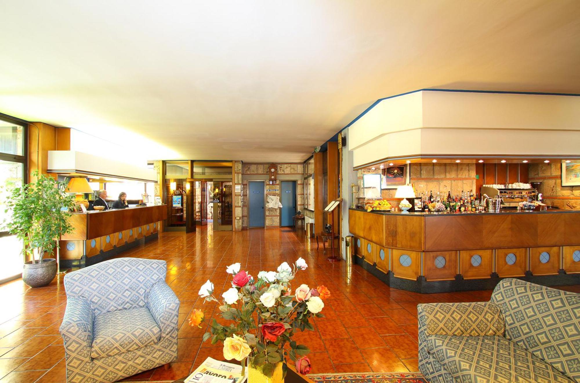 Hotel Garden Терни Экстерьер фото