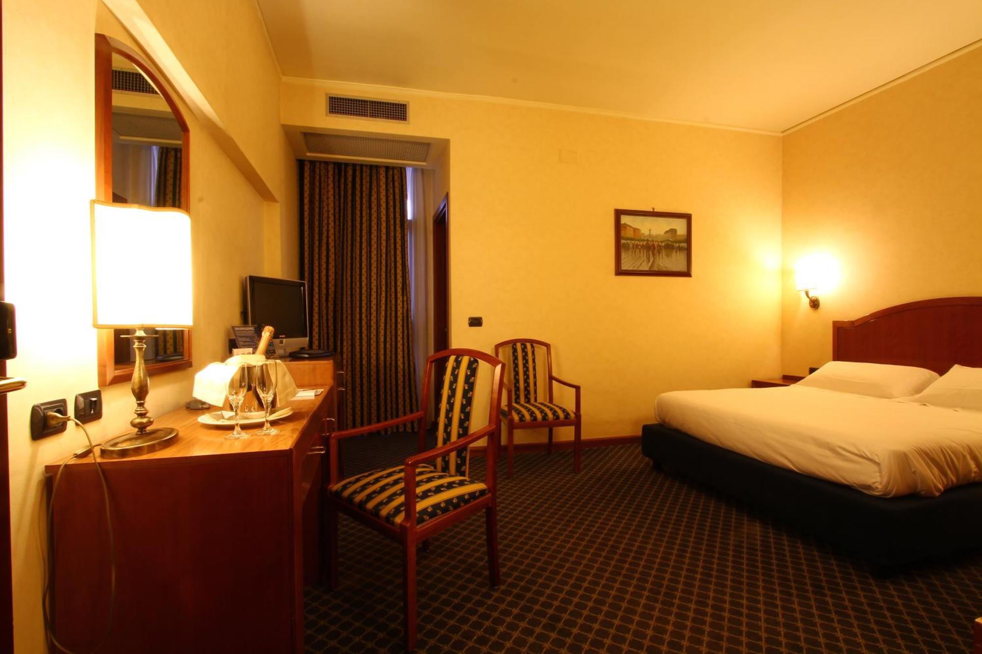 Hotel Garden Терни Экстерьер фото